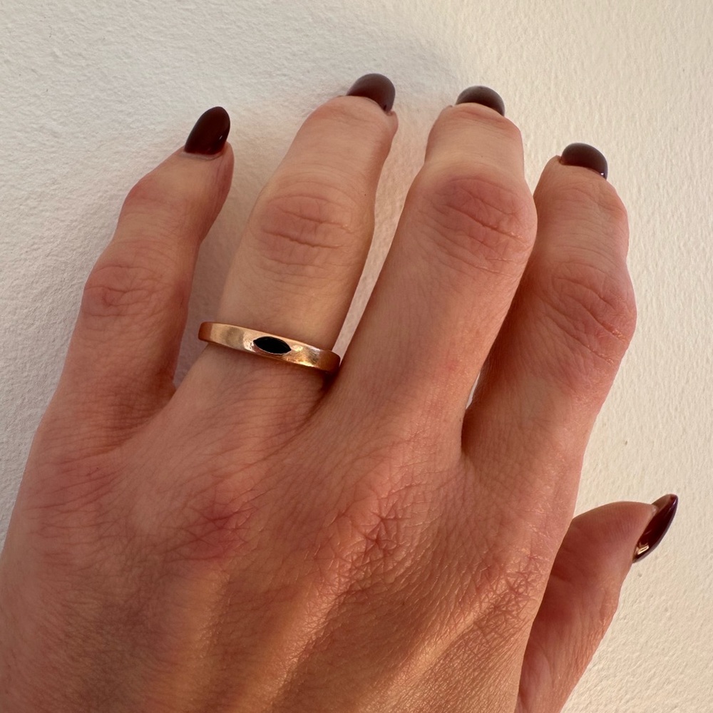 Vintage 14k Rose Gold and Black Onyx Band Ring